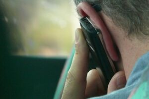– Тато … Мама померла! Ця звістка вибила мене з колії. Перед очима почали спливати картинки минулого життя