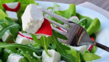 Рецепти салату з редьки – 8 найкращих поєднань