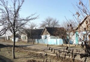 Батько покинув нас ще зовсім маленькими. За домовленістю з матір’ю він поїхав на навчання. Казав, що здобуватиме освіту, аби забезпечити гідне життя нашій родині
