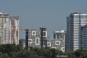 – Я працювати на дві сім’ї не збираюся, подбай про свою сам. І більше до мене не звертайся.- заявив старший брат