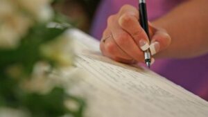 А ви знали, що коли жінка змінює своє прізвище на прізвище чоловіка, вона погоджується на нову долю?