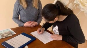Коли я побачила свідоцтво про народження своєї доньки, то зрозуміла – треба втікати від чоловіка